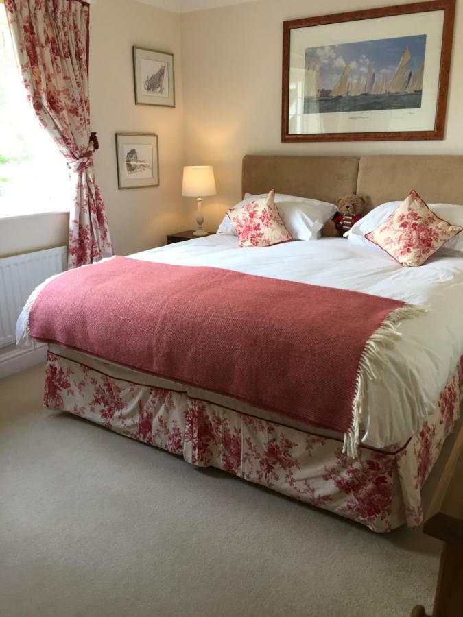 Bed and Breakfast Tirol House Thakeham Esterno foto